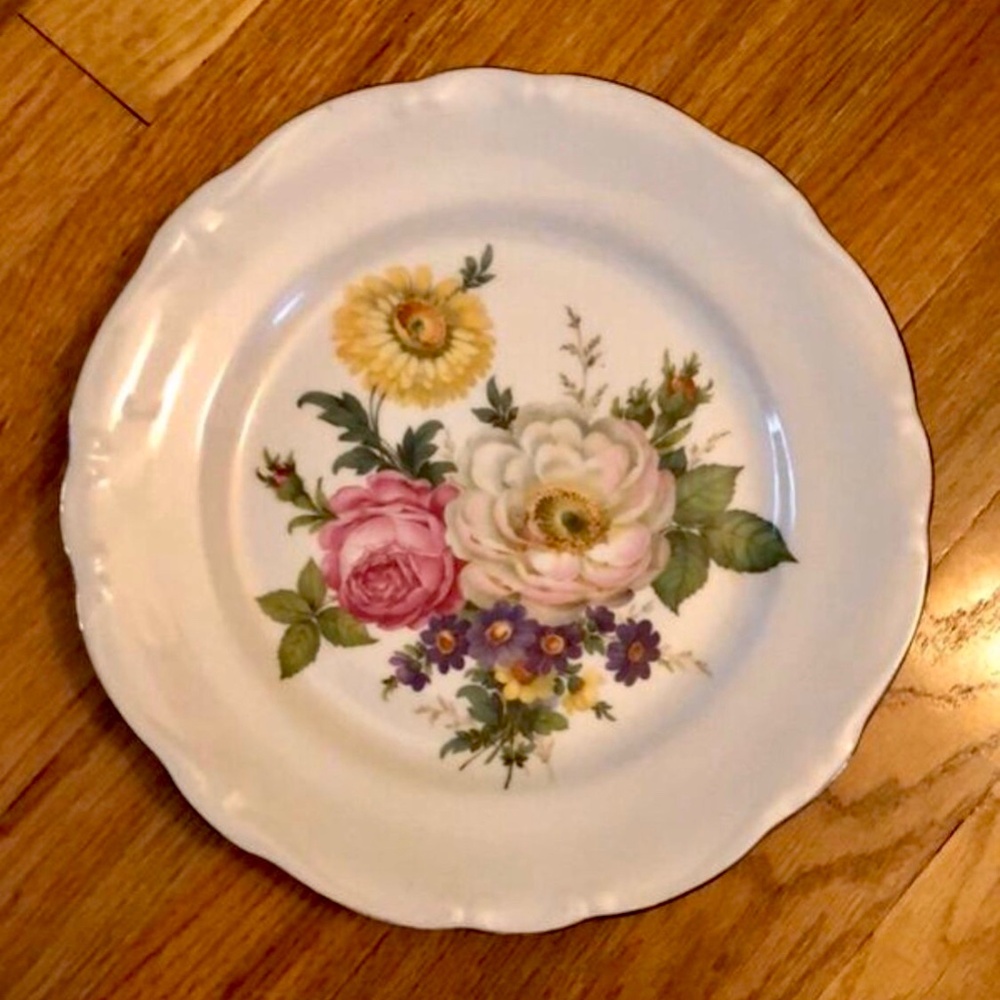 Gloria Germany Fine Porcelain Wall Plate